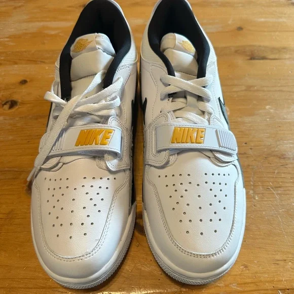 Air Jordan Legacy 312 Low - Picture 3 of 8